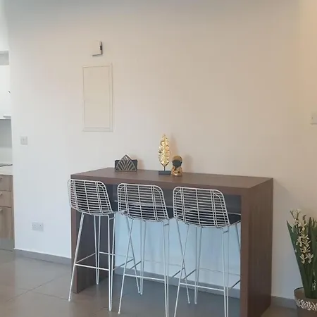 Deluxe 1 Bed Ayios Dometios * Agios Dhometios